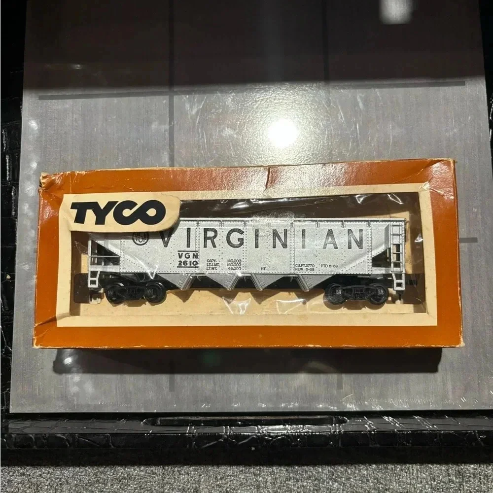 TYCO H O SCALE SILVER VIRGINIAN COAL HOPPER CAR VGN 2610